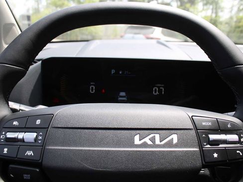 New 2026 Kia Sportage EX image 55