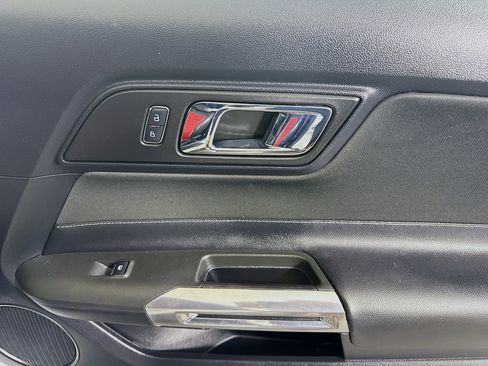 Used 2016 Ford Mustang Convertible w/ Equipment Group 051A image 29