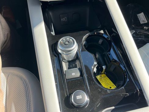 New 2026 Ford Explorer Platinum w/ LUX Leather Package image 14