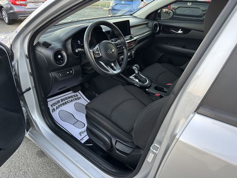 Used 2019 Kia Forte S w/ S Premium Package image 7