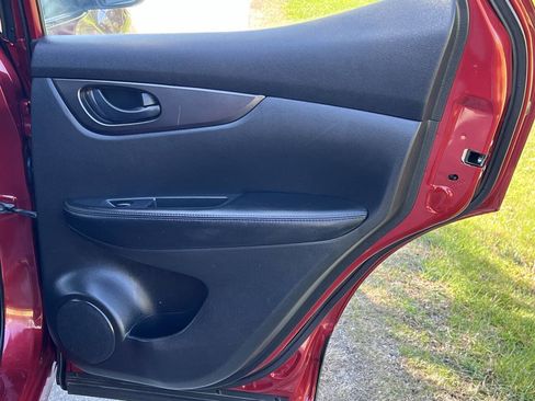 Used 2021 Nissan Rogue Sport S FWD image 25