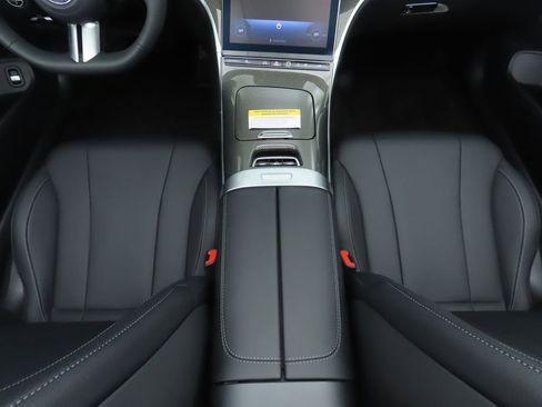 New 2025 Mercedes-Benz CLE 300 4MATIC Cabriolet image 25