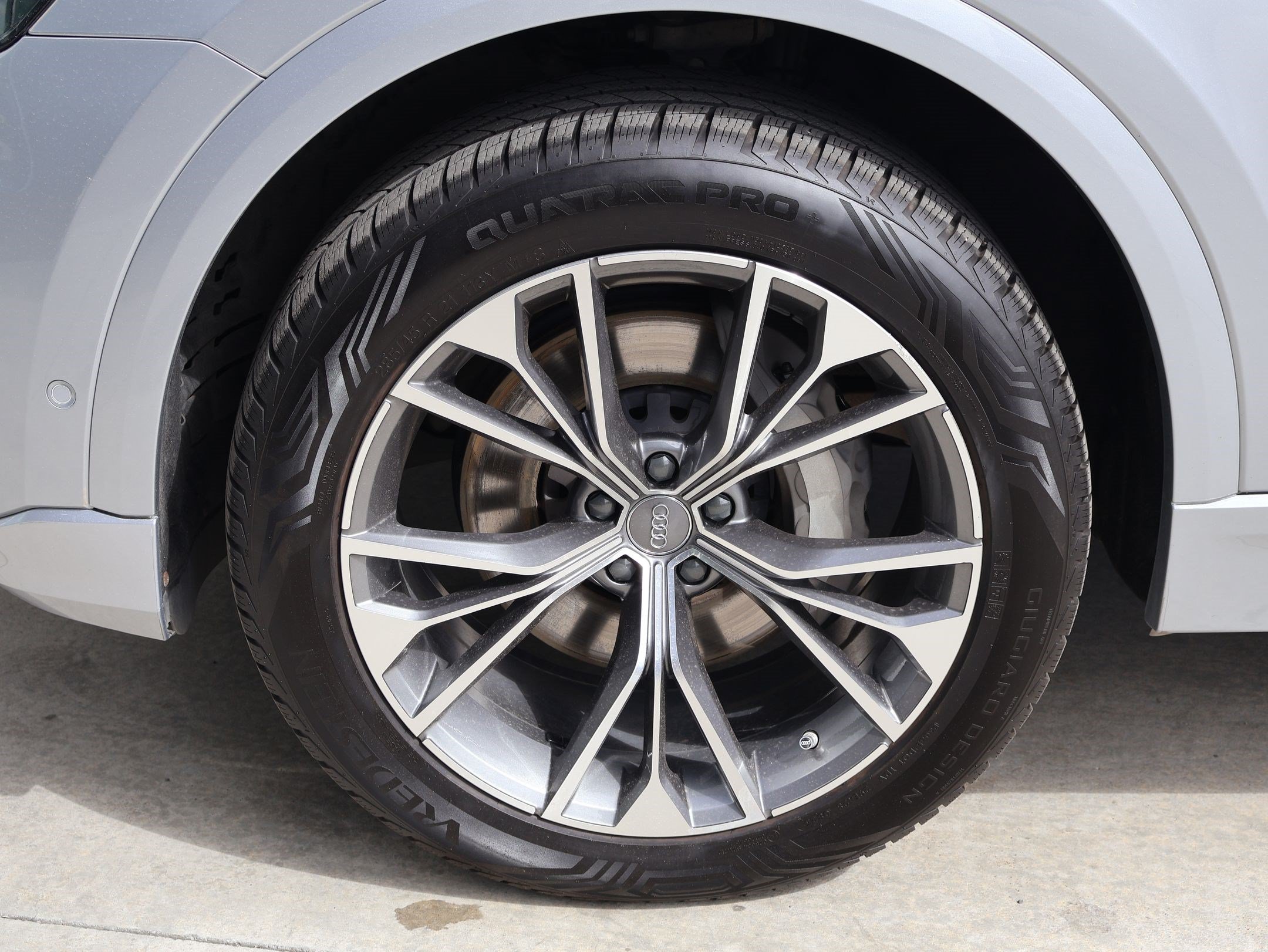 Used 2022 Audi Q8 Premium Plus AWD/4WD image 12