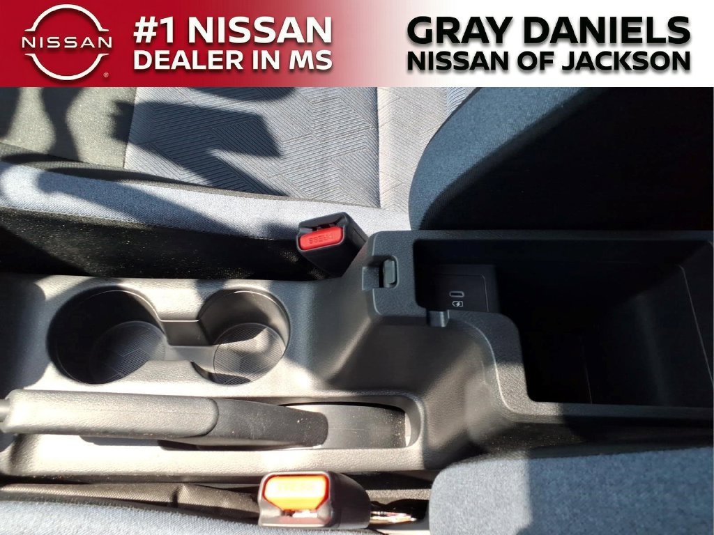 Used 2025 Nissan Versa SV w/ Trunk Package FWD image 20