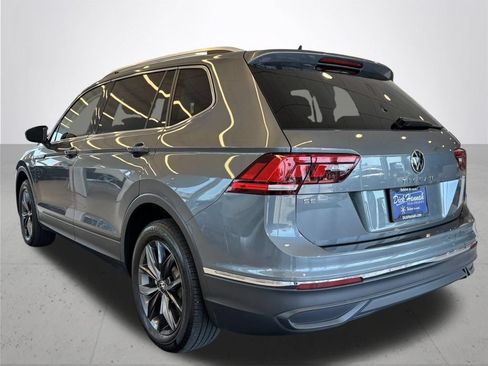 Used 2023 Volkswagen Tiguan SE FWD image 10