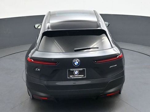 Used 2022 BMW iX xDrive50 AWD/4WD image 22