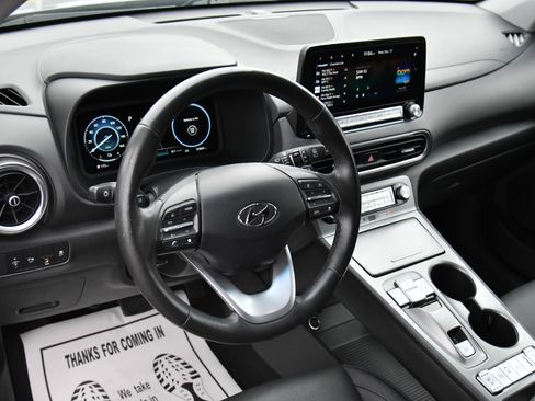 Used 2023 Hyundai Kona Limited image 16