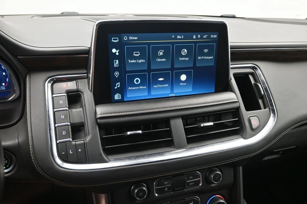 Used 2023 Chevrolet Suburban Premier AWD/4WD image 15