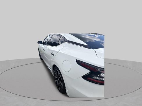 Used 2021 Nissan Maxima 3.5 SV w/ Floor Mat Group FWD image 2