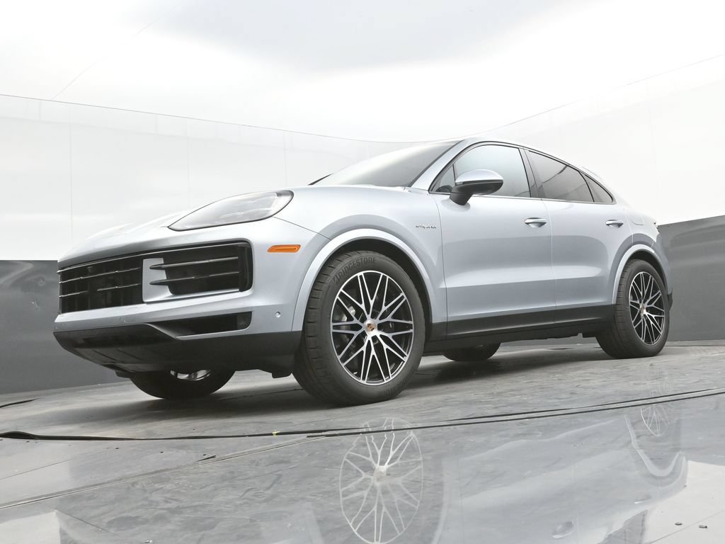Certified 2026 Porsche Cayenne E-Hybrid Coupe AWD/4WD image 30