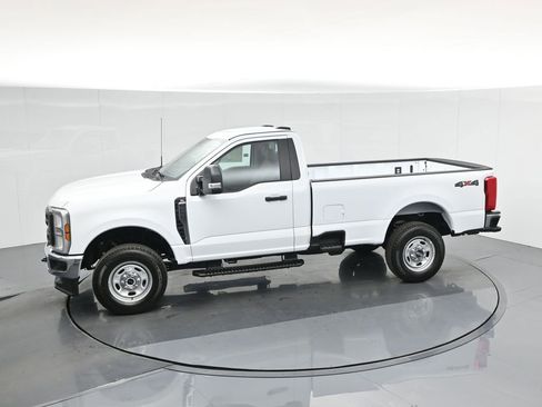 New 2026 Ford F250 XL w/ XL Chrome Package image 38