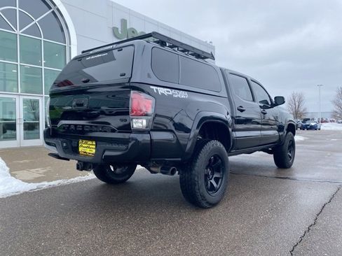Used 2020 Toyota Tacoma TRD Off-Road image 5