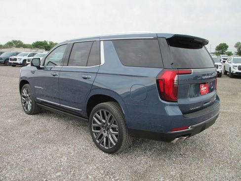 New 2026 GMC Yukon Denali Ultimate AWD/4WD image 5