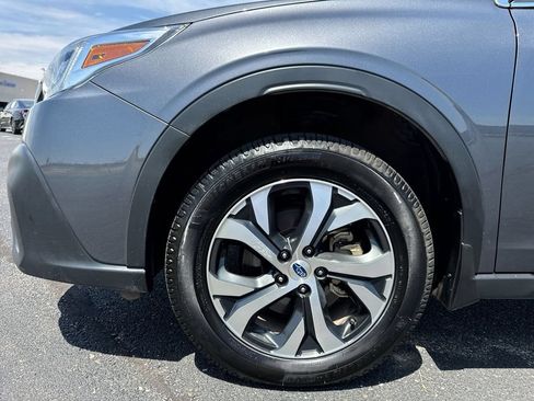 Used 2022 Subaru Outback Touring w/ Popular Package #2 AWD/4WD image 10