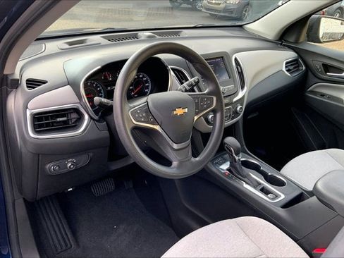 Used 2022 Chevrolet Equinox LS image 14