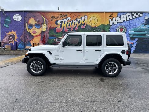 Used 2023 Jeep Wrangler Unlimited Sahara w/ Cold Weather Group AWD/4WD image 2