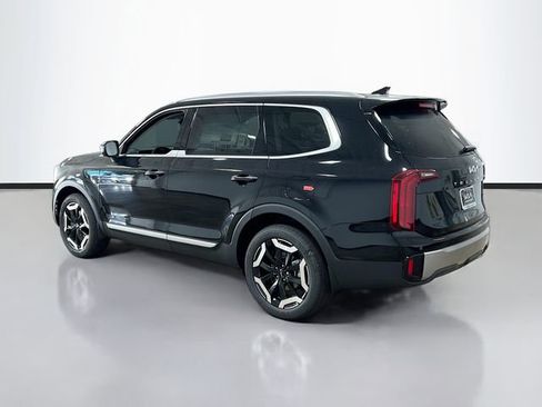 New 2025 Kia Telluride S image 5