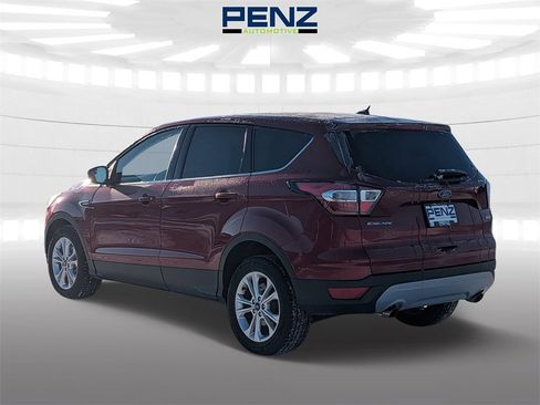 Used 2017 Ford Escape SE image 5