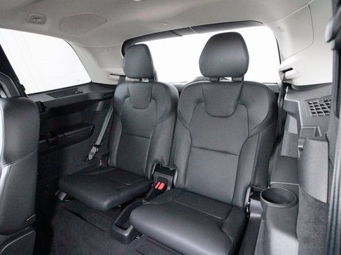 Certified 2025 Volvo XC90 B6 Plus w/ Protection Package Premier image 26