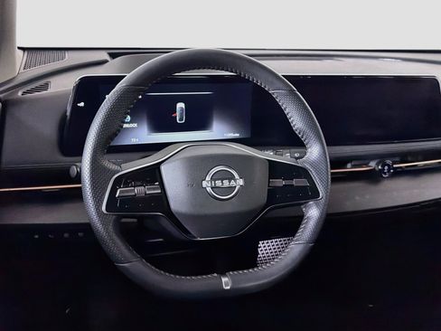 Used 2024 Nissan Ariya FWD image 18