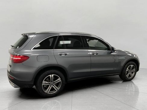 Used 2019 Mercedes-Benz GLC 300 4MATIC image 3