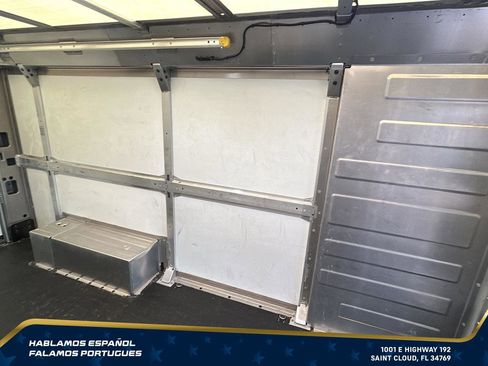 Used 2024 Chevrolet Brightdrop 600 w/ Commercial Equipment Package AWD/4WD image 31