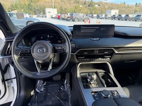 Used 2024 MAZDA CX-90 3.3 Turbo w/ Premium Plus Pkg image 17
