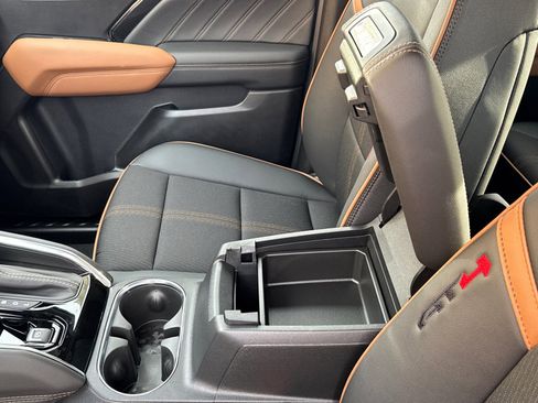 New 2026 GMC Canyon AT4 image 29