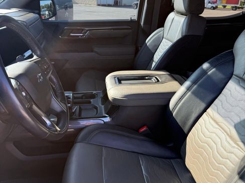 Used 2022 Chevrolet Silverado 1500 ZR2 AWD/4WD image 3
