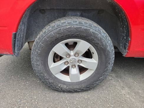 Used 2021 RAM 1500 Classic SLT RWD image 6