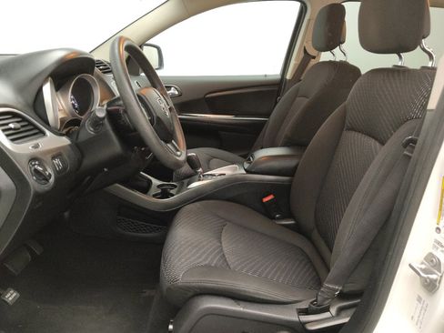 Used 2015 Dodge Journey SXT w/ Flexible Seating Group image 17