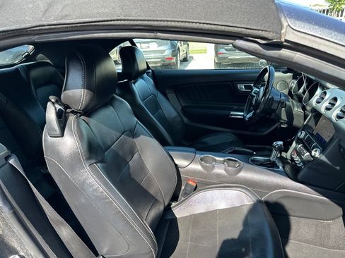 Used 2020 Ford Mustang Premium RWD image 15