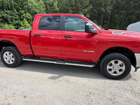 Used 2026 RAM 2500 Big Horn AWD/4WD image 7