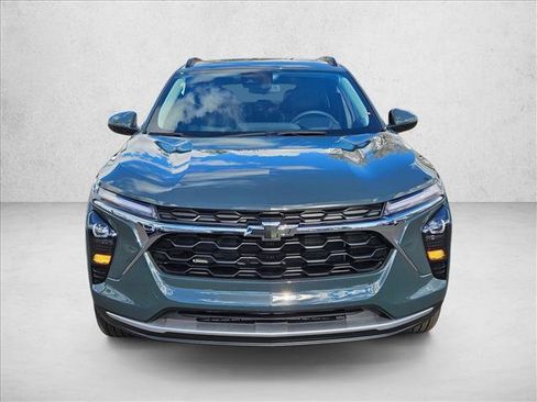 New 2026 Chevrolet Trax LT w/ Sunroof Package image 6