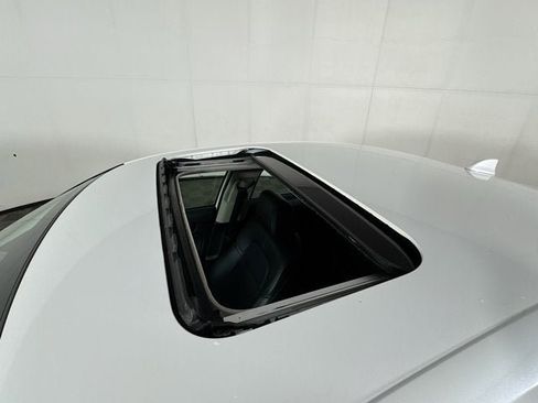Used 2022 Honda Civic Touring image 23