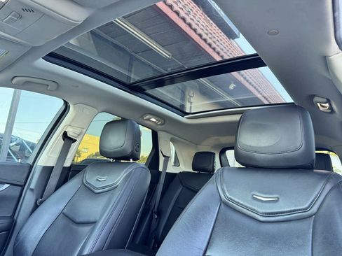 Used 2017 Cadillac XT5 Luxury w/ Driver Awareness Package FWD image 35