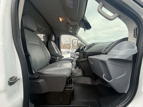 Used 2019 Ford Transit 150 130 Low Roof image 18