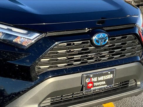 Used 2024 Toyota RAV4 XLE Premium image 57