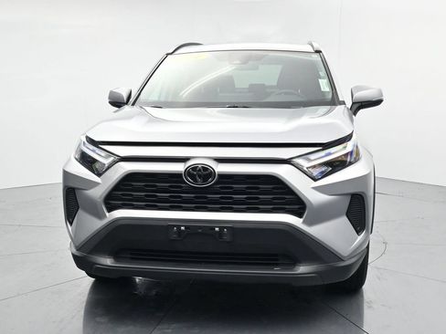 Used 2024 Toyota RAV4 XLE AWD/4WD image 3