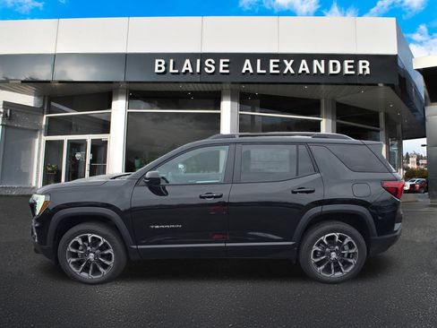 New 2026 GMC Terrain Elevation w/ Elevation Premium Package image 7