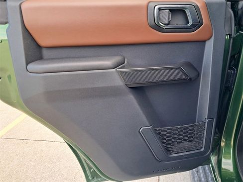 Used 2024 Ford Bronco Outer Banks image 11