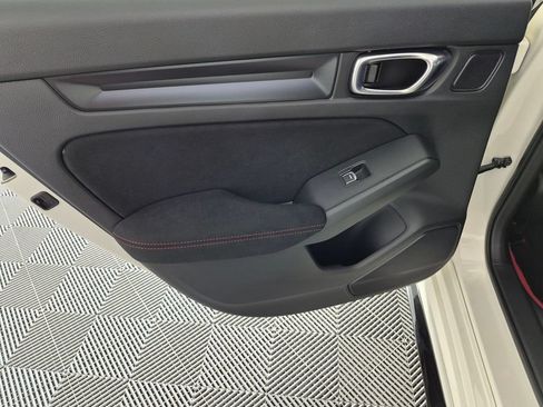 Used 2025 Honda Civic Type R image 26