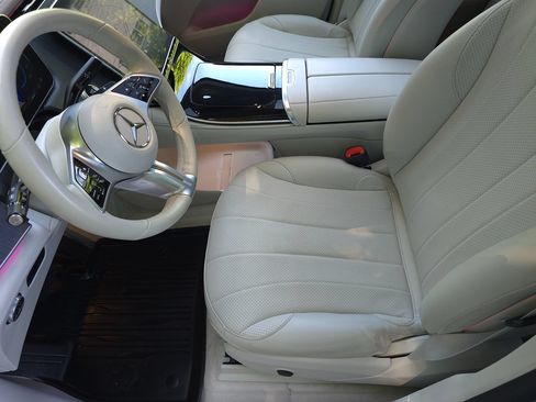 Used 2023 Mercedes-Benz EQE 350+ 4MATIC SUV image 12