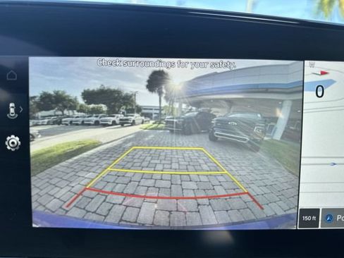 Used 2025 Hyundai Elantra SEL FWD image 24