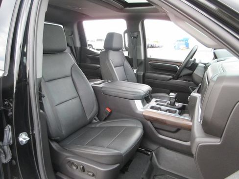 Certified 2024 GMC Sierra 1500 SLT w/ SLT Premium Plus Package AWD/4WD image 23