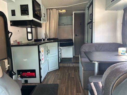Used 2017 Ford E-350 and Econoline 350 Super Duty w/ Motorhome Prep Package RWD image 23