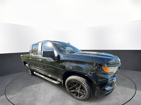 Used 2024 Chevrolet Silverado 1500 Custom w/ Turbomax Blackout Package image 1