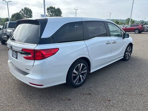 Used 2023 Honda Odyssey Touring image 3