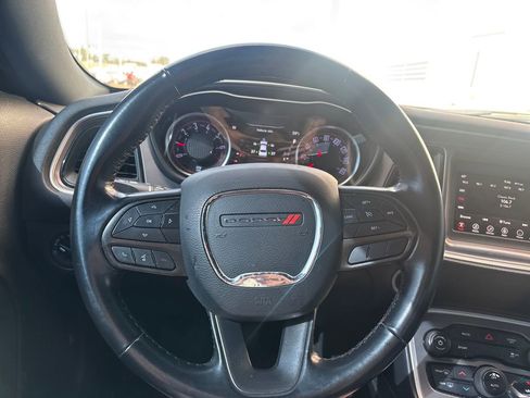 Used 2020 Dodge Challenger SXT image 15