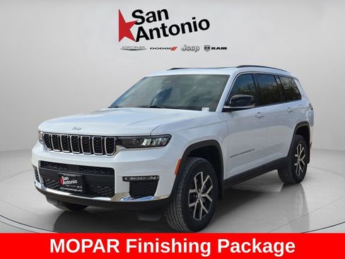 New 2025 Jeep Grand Cherokee L Limited w/ MOPAR Finishing Package RWD image 4